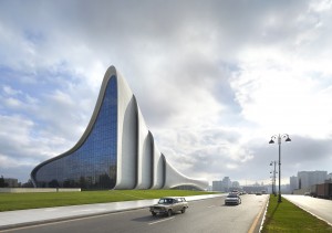 5285220be8e44e8e72000161_heydar-aliyev-center-zaha-hadid-architects_hac_exterior_photo_by_hufton_crow_-10-