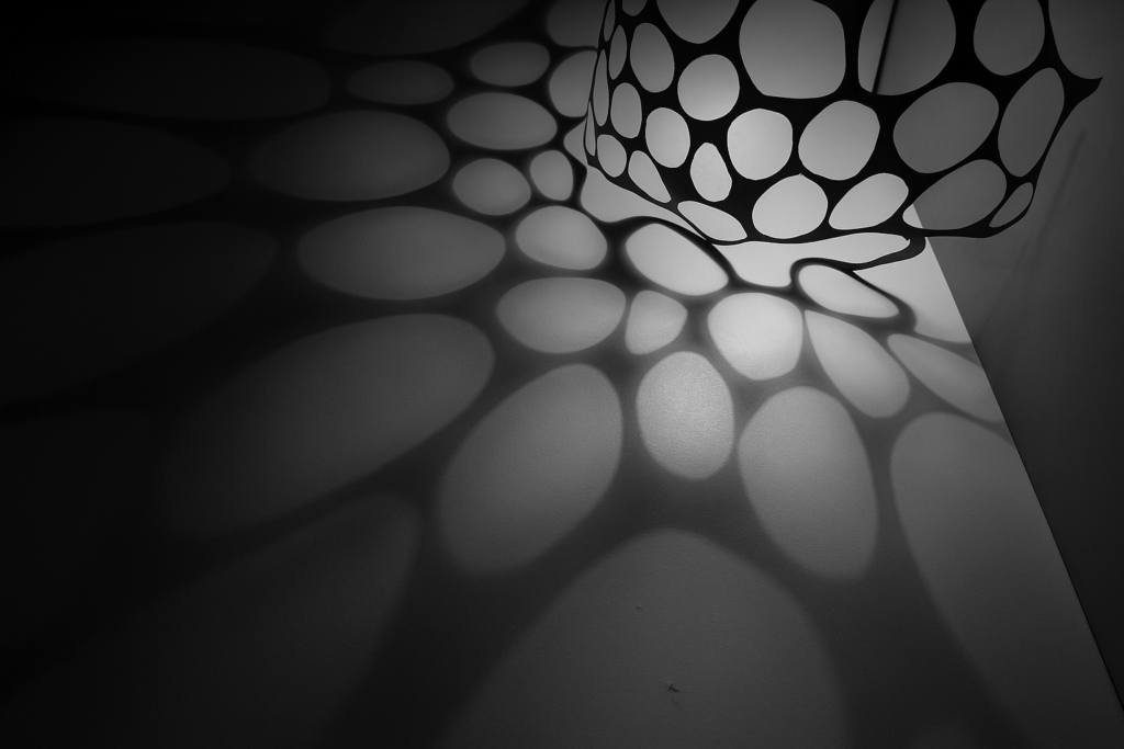 Parametarsko oblikovanje sferne Voronoi lampe za projekciju slike putem svetlosno–senčnih obrazaca – 2.deo