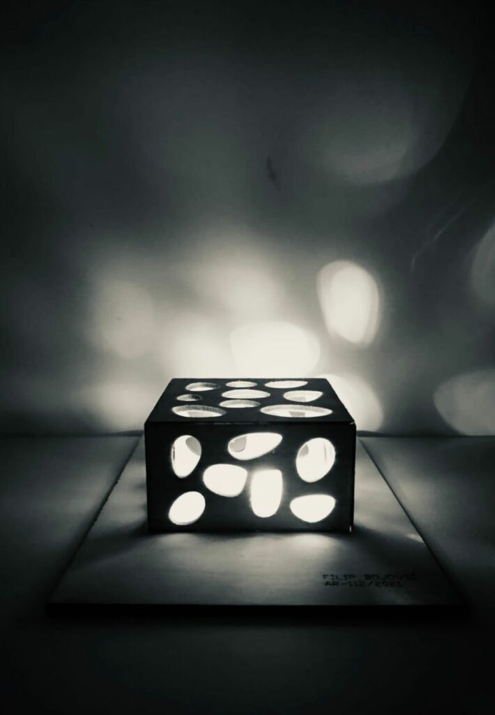 Lamp perforation FAZA lll